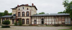 Das alte preußische Stationsgebäude in Lindow (Ostprignitz-Ruppin) soll ein Ort für Begegnungen werden.