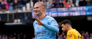 Erling Haaland von Manchester City jubelt nach seinem Treffer zum 1:0. Recrop.