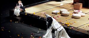 Szene aus „Madame Butterfly“ an der Berliner Staatsoper