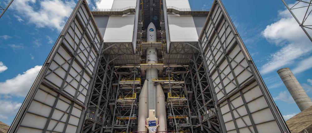 Die Startrampe der Ariane 6 auf dem europäischen Weltraumbahnhof in Französisch-Guayana. Die europäische Trägerrakete Ariane 6 fliegt mit großer Verspätung erst Ende des Jahres. 