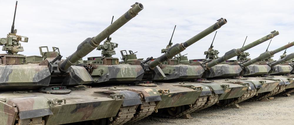 Panzer des Typs M1A2 Abrams auf dem Gelände der US-Streitkräfte in Grafenwöhr.
