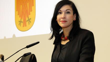 Noosha Aubel in ihrer letzten Stadtverordnetenversammlung als Beigeordnete.