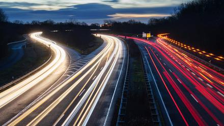 Braucht es noch mehr davon? die Ampel streitet über Autobahnen. 