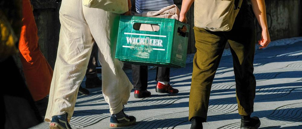 Laut Blienert sterben jedes Jahr in Deutschland etwa 150 000 Menschen an den Folgen von Alkohol- und Tabakkonsum. 