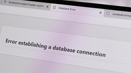 Beim Aufruf der Website des Landeskriminalamtes Baden-Württemberg erscheint auf einem Computerbildschirm eine Fehlermeldung. Hacker haben einen Angriff auf die Polizei im Südwesten verübt. Das bestätigte das Innenministerium am Donnerstag der Deutschen Presse-Agentur in Stuttgart.