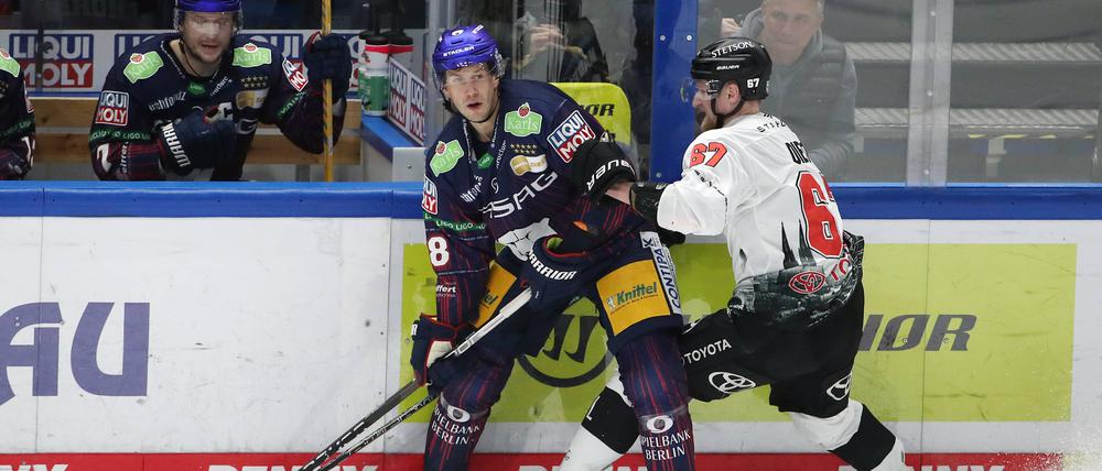 Frank Mauer (l.) erzielte das zwischenzeitliche 1:1.