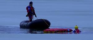Taucher bargen das tote Geschwisterpaar am 28. Januar 2023 in einem Stausee.