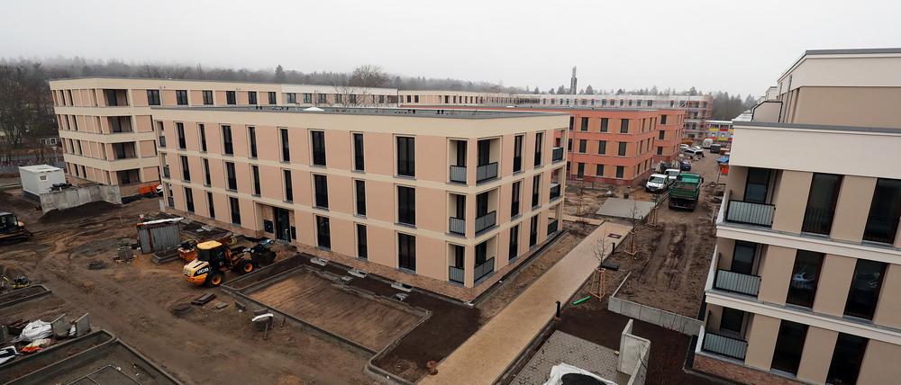 Auf dem ehemaligen Tramdepot an der Heinrich-Mann-Allee stehen 341 Wohnungen des kommunalen Immobilienunternehmens Pro Potsdam kurz vor der Fertigstellung.