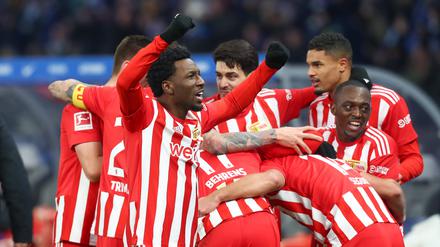 Jubel in Rot und Weiß. Union gewann das fünfte Derby in Folge.