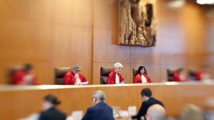Der Zweite Senat beim Bundesverfassungsgericht ist für die Verfassungsbeschwerden zuständig.