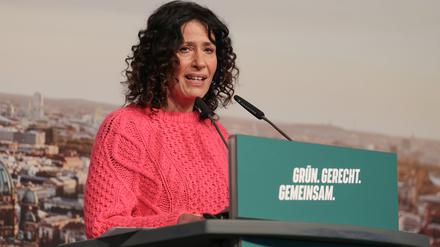 Bettina Jarasch (Bündnis90/Die Grünen), Verkehrssenatorin und Spitzenkandidatin für die Abgeordnetenhauswahl, spricht bei der Landesdelegiertenkonferenz ihrer Partei im Estrel-Hotel zu den Delegierten.