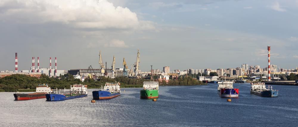 Öltanker im Hafen von Sankt Petersburg (Archivbild).