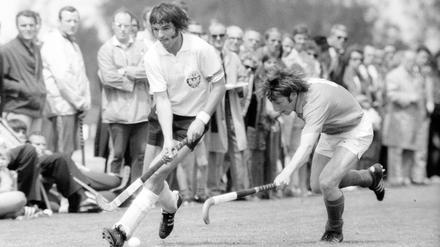 Der ehemalige BHC-Spieler Carsten Keller (BR Deutschland, li.) im Länderspiel gegen die Niederlande.