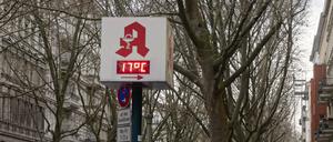 17 Grad zeigt das Tempometer zu Beginn des Jahres in Berlin-Kreuzberg. 