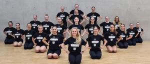 Die Performance-Cheer-Nationalmannschaft, darunter sieben Athletinnen des TSV Rudow, freuen sich auf die Weltmeisterschaft.