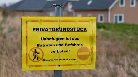 Schild Privatgrundstück.