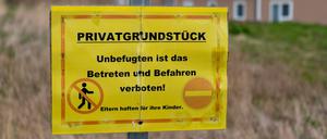 Schild Privatgrundstück.