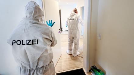 Beamte der Spurensicherung im Einsatz in der Region Schwäbisch Hall.