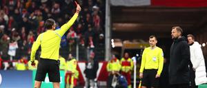 Deniz Aytekin zeigt dem Mainzer Trainer Bo Svensson die Rote Karte.