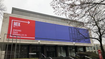 Das Hauptgebäude des Forschungscampus Dahlem, zuvor war hier der Haupteingang zu den Sammlungen des Ethnologischen Museums. 