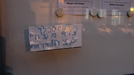 Der Droh-Zettel an der Kneipe in Lichtenberg.