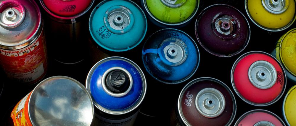 Alles auf Knopfdruck: Spraydosen sind bequem, aber auch ein Problem.