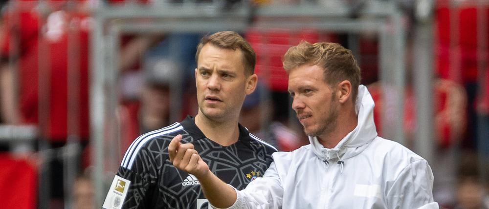 Manuel Neuer (links) und Julian Nagelsmann sollen kein sonderlich enges Verhältnis pflegen.