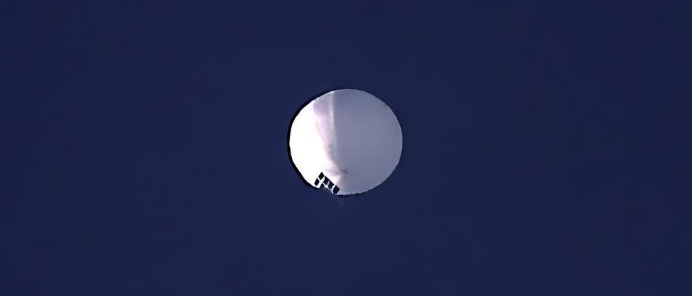 Ein Höhenballon schwebt über Billings im Bundesstaat Montana (Symbolbild).