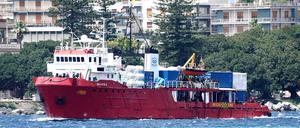 Das Rettungsschiff „Sea-Eye 4“ in Messina. 
