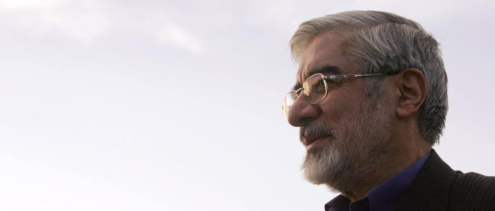 Der Reformpolitiker Mir-Hossein Mussawi meldet sich aus dem Hausarrest zu Wort (Archivbild).