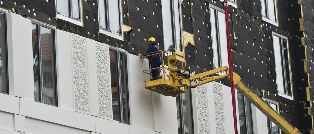 Der Fokus liegt auf der Sanierung bestehender Gebäude (Symbolbild).