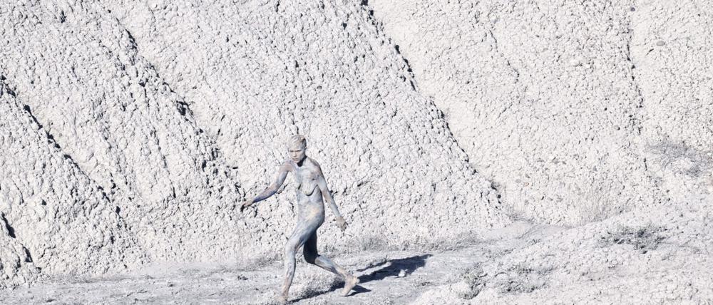 40 Minuten visueller Vollrausch: Das Video „Everything But The World“