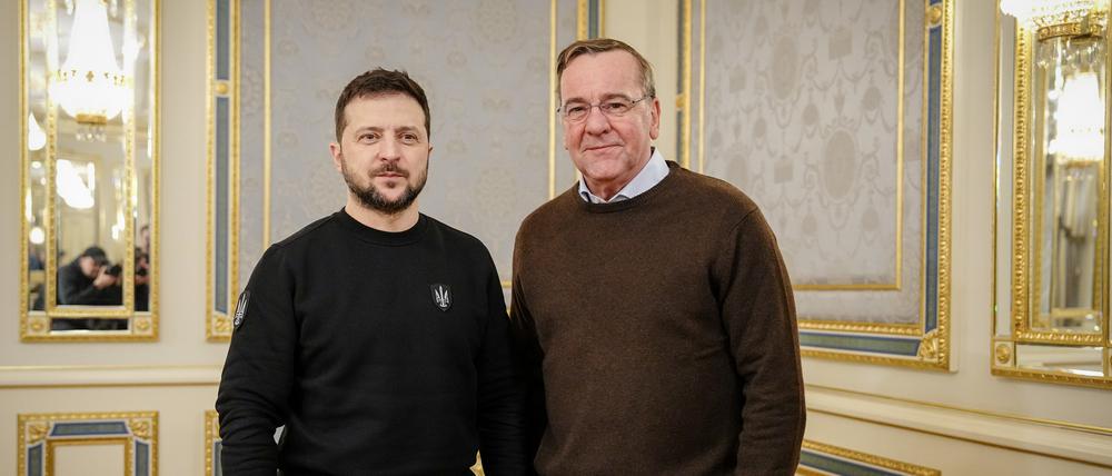 Boris Pistorius (r, SPD) und Wolodymyr Selenskyj, Präsident der Ukraine.