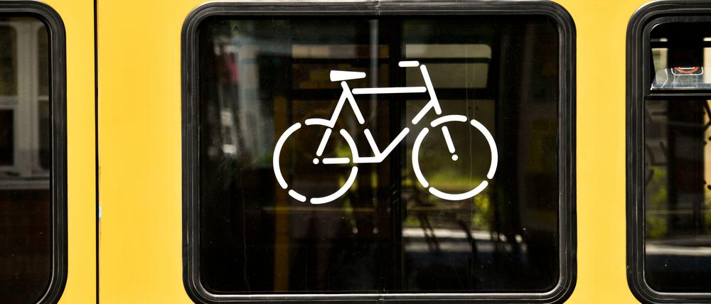 S-Bahn, Fahrrad-Abteil, Berlin, Deutschland
BahnBus