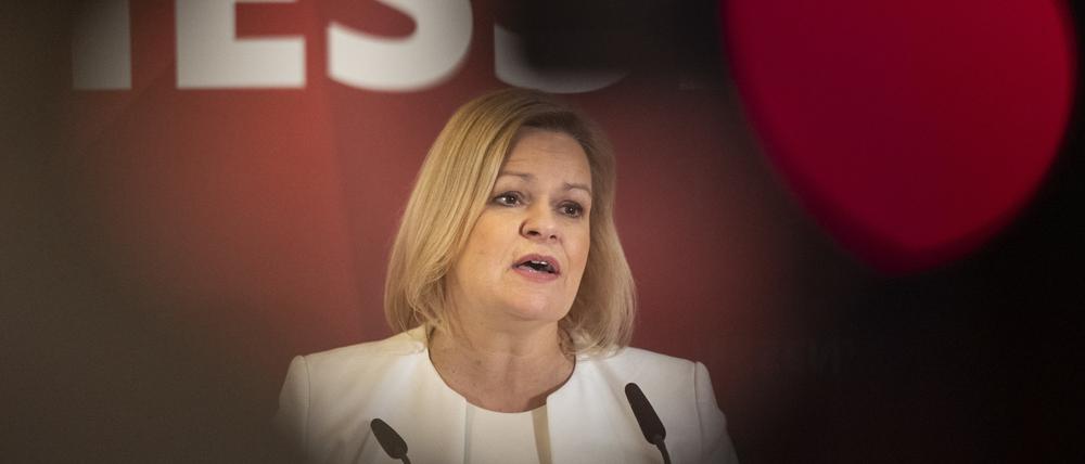 Bundesinnenministerin Nancy Faeser (SPD) möchte in Hessen Ministerpräsidentin werden.
