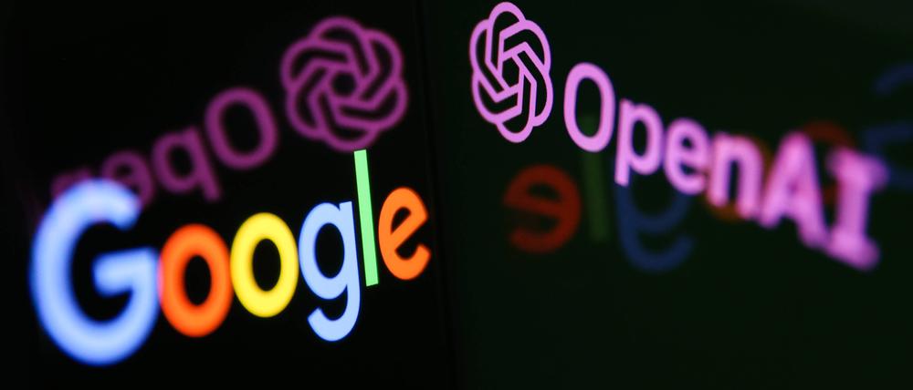 Das Google Logo und die Open AI (Künstliche Intelligenz).