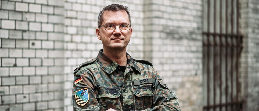 Alexander Krone, hier im Innenhof des Tagesspiegel-Verlagsgebäudes, muss binnen weniger Tage einsatzbereit sein.