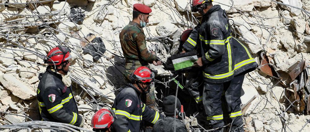 Algerische Retter in Aleppo.