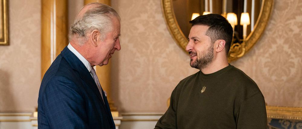 Der ukrainische Präsident Wolodymyr Selenskyj trifft den britischen König Charles III.