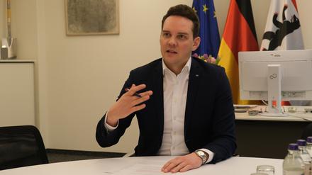 Alexander Slotty (SPD) ist seit Dezember 2021 Berlins Bildungsstaatssekretär.