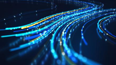 Informationsjäger. Kommt eine Erdbebenwelle, wird das Kabel ein wenig gedehnt oder gestaucht. Diese Längenänderung zeigt sich in den Daten des reflektierten Laserlichts.
