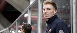 Gewinner. Dennis Robitzer (im Hintergrund Cheftrainer Christopher Scholz).