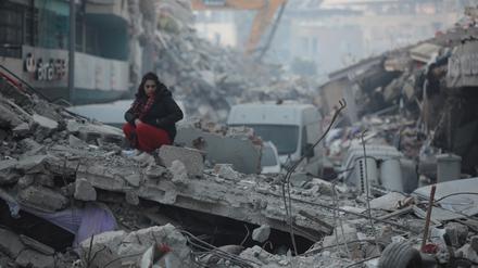 Rettungskräfte nach dem Erdbeben in der Südtürkei.