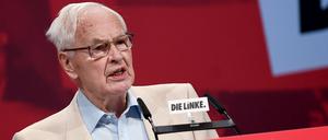 Hans Modrow 2018 als Redner beim Bundesparteitag der Linkspartei.  