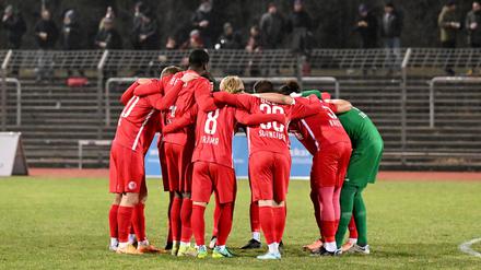 Die Spieler des BAK halten zusammen und hoffen auf die Unterstützung größerer Vereine.