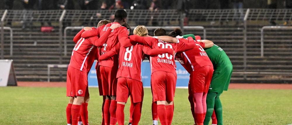 Die Spieler des BAK halten zusammen und hoffen auf die Unterstützung größerer Vereine.