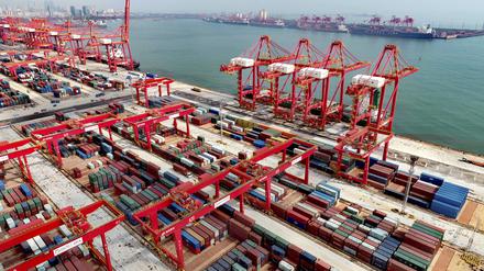 Deutsche Unternehmen in China sehen zwar Licht am Ende des Tunnels – der Aufschwung hat sich aus ihrer Sicht aber noch nicht verfestigt.