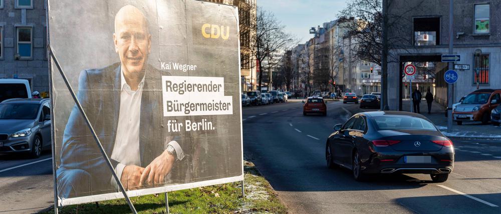 Die CDU erreicht in Berlin mit 28,2 Prozent ihr bestes Ergebnis seit 1999. SPD und Grüne holen jeweils 18,4 Prozent – die SPD liegt berlinweit aber 105 Stimmen vor den Grünen.