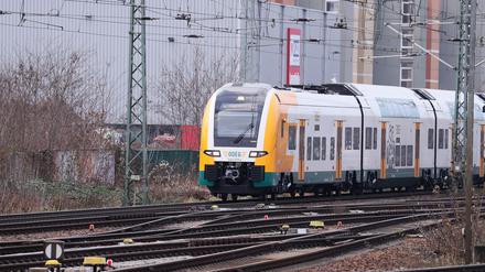 Der RE1 fährt im Mai und Juni nur noch bis Berlin-Charlottenburg.