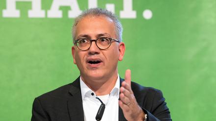 Tarek Al-Wazir ist Vize-Ministerpräsident und Minister für Wirtschaft, Verkehr und Wohnen in Hessen.